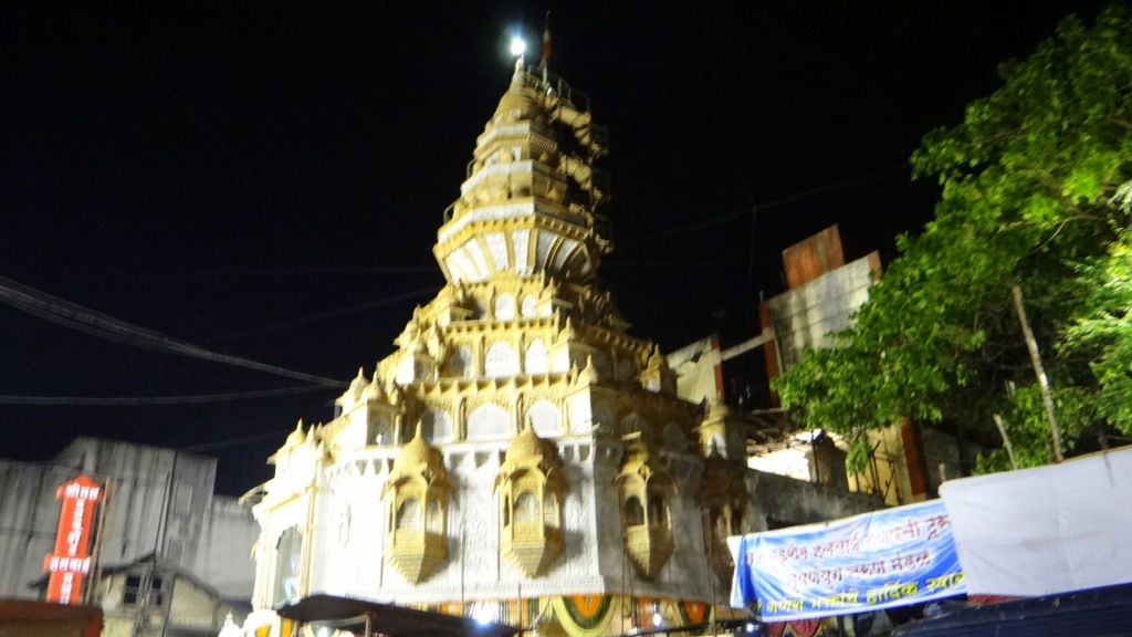 halwai tmple pune 041112