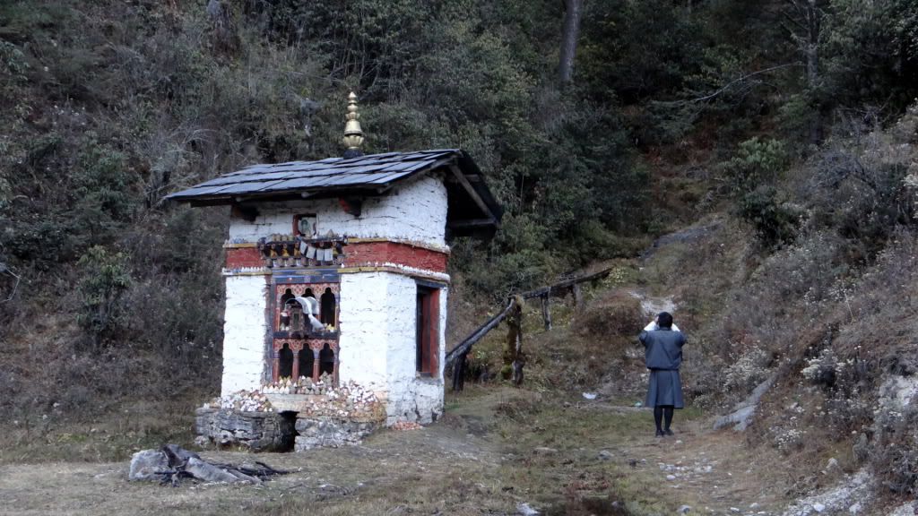 river prayer wheel 211112 Bhuta